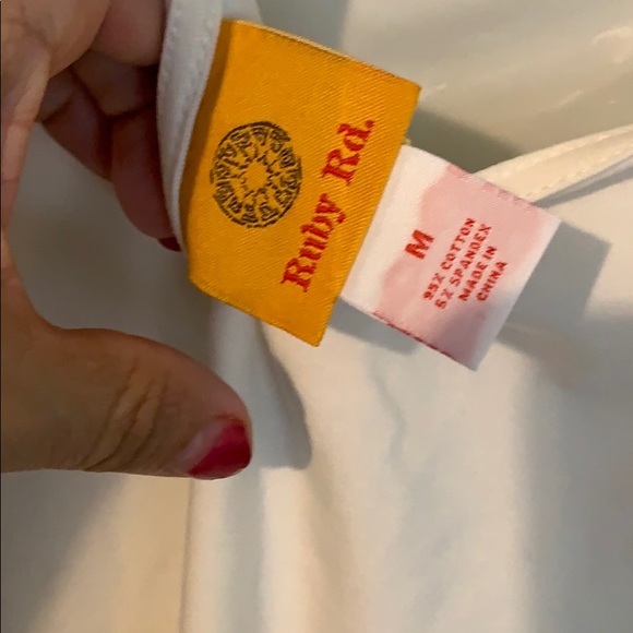 Ruby Rd. Medium - Picture 8 of 8